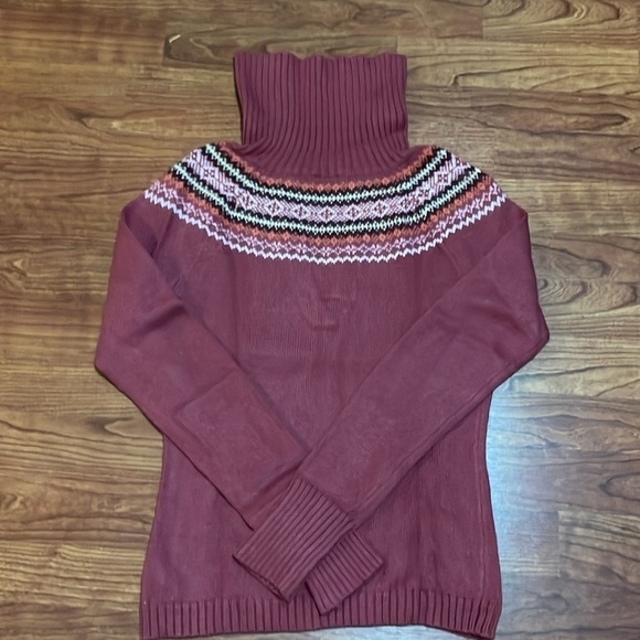 American Eagle Sweater - Picture 7 of 7